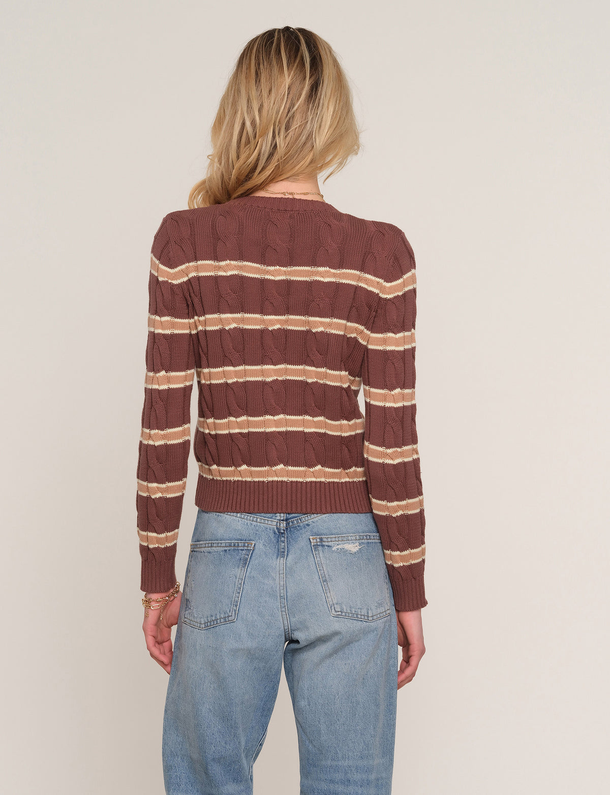 lia sweater