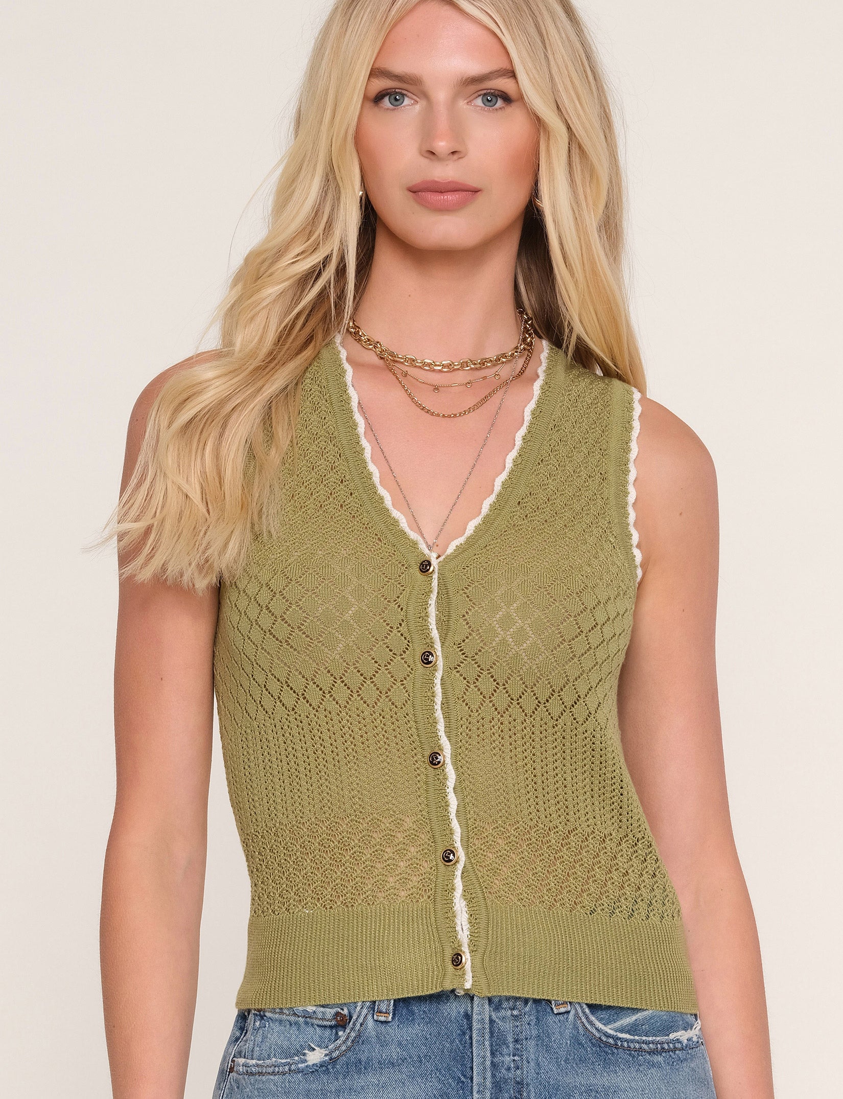 Lilla Vest