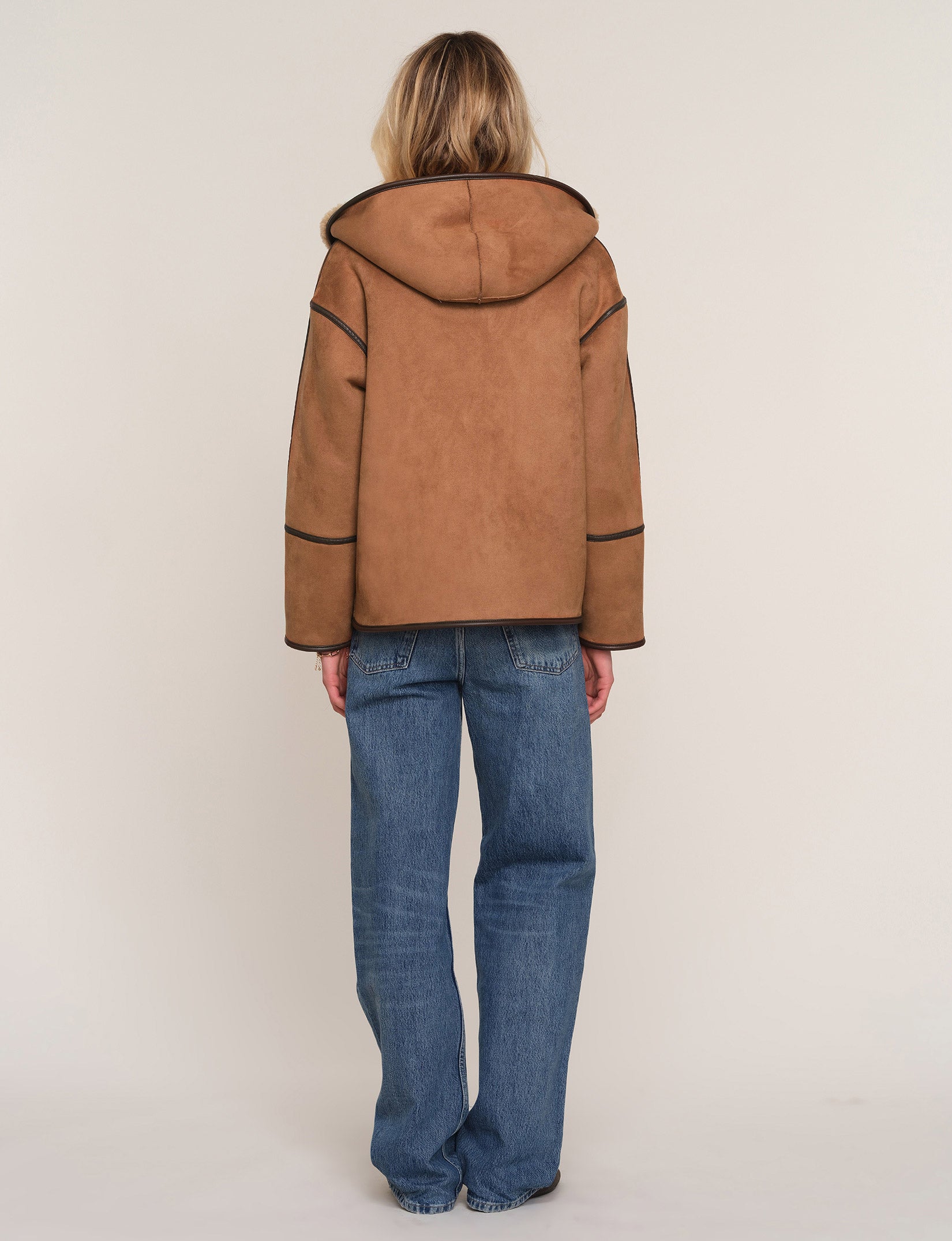 titania coat