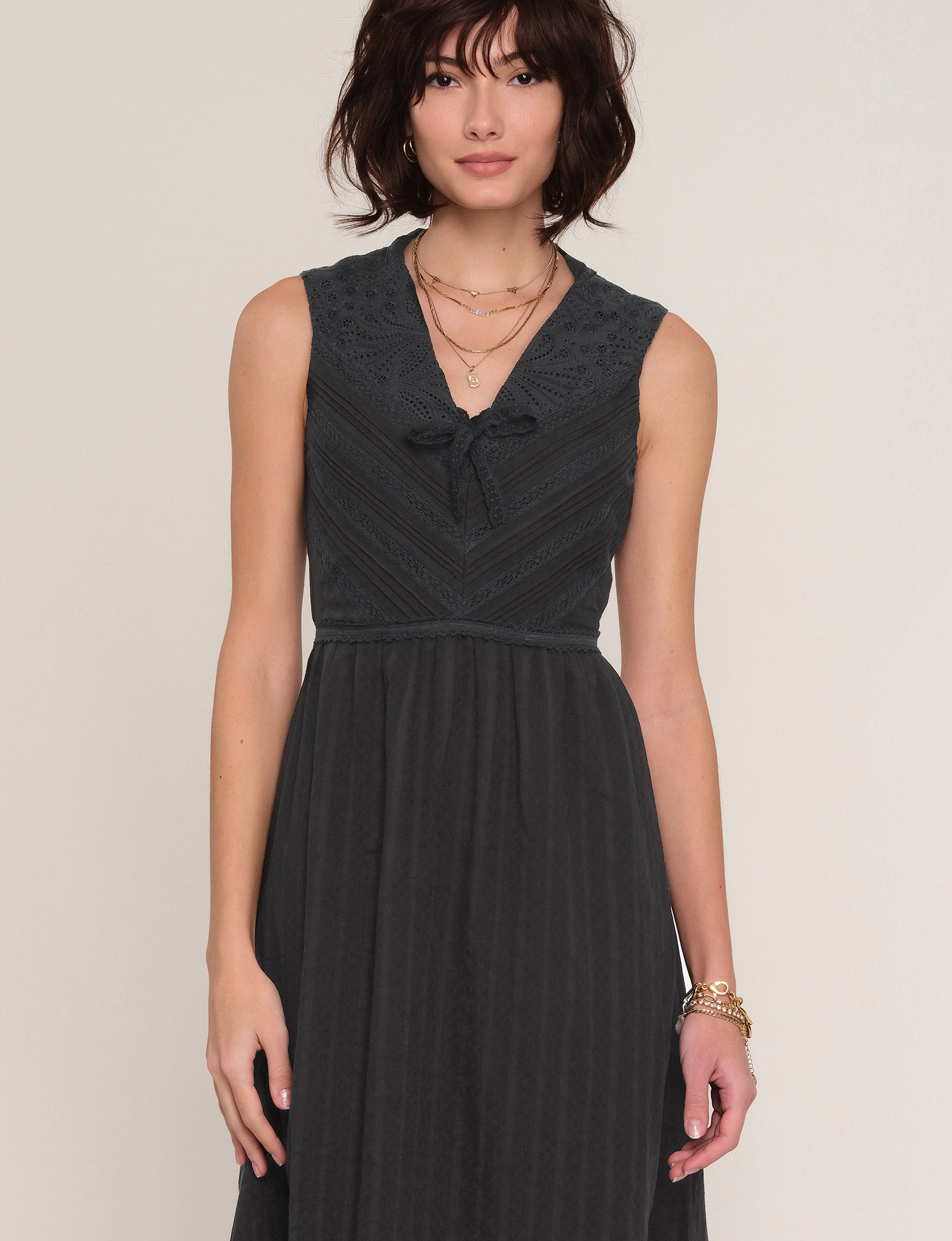 jolie dress