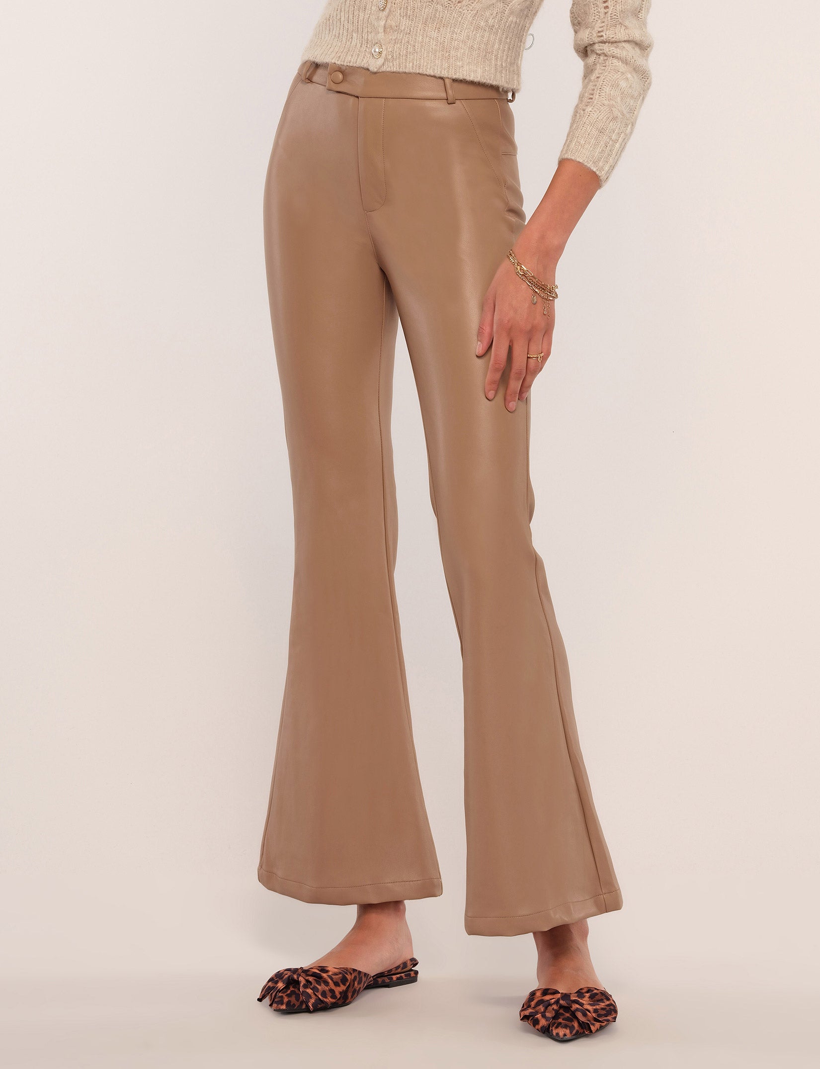 Suzette Pant