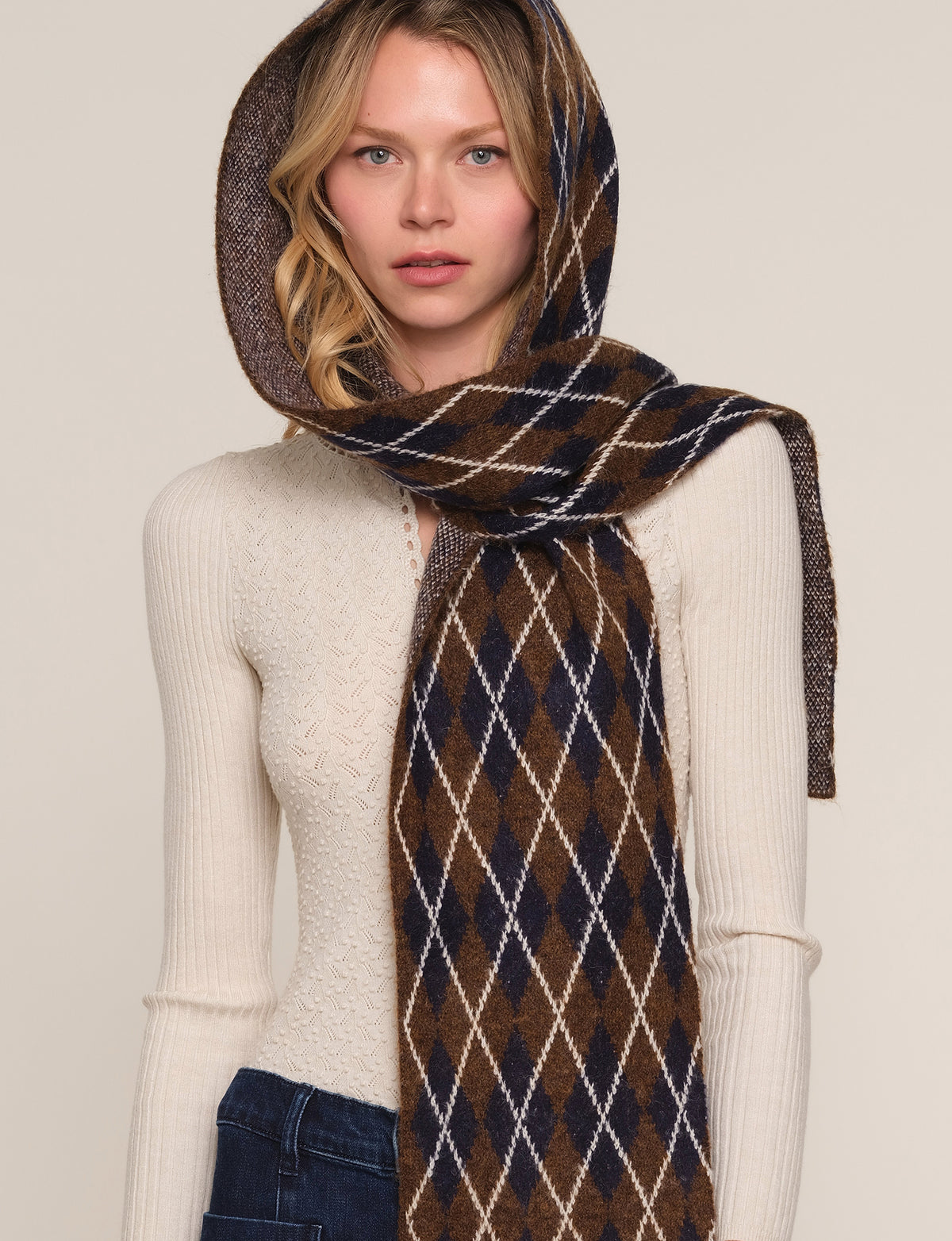 carina scarf