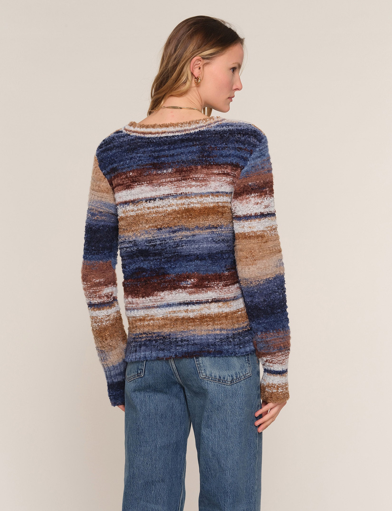 naida sweater