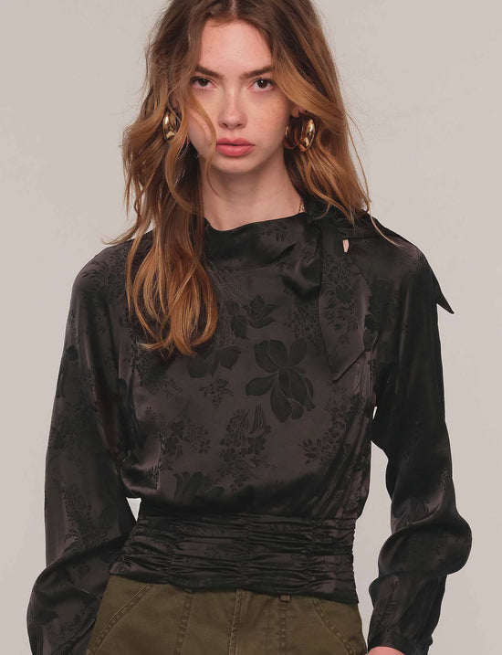 tasmina top