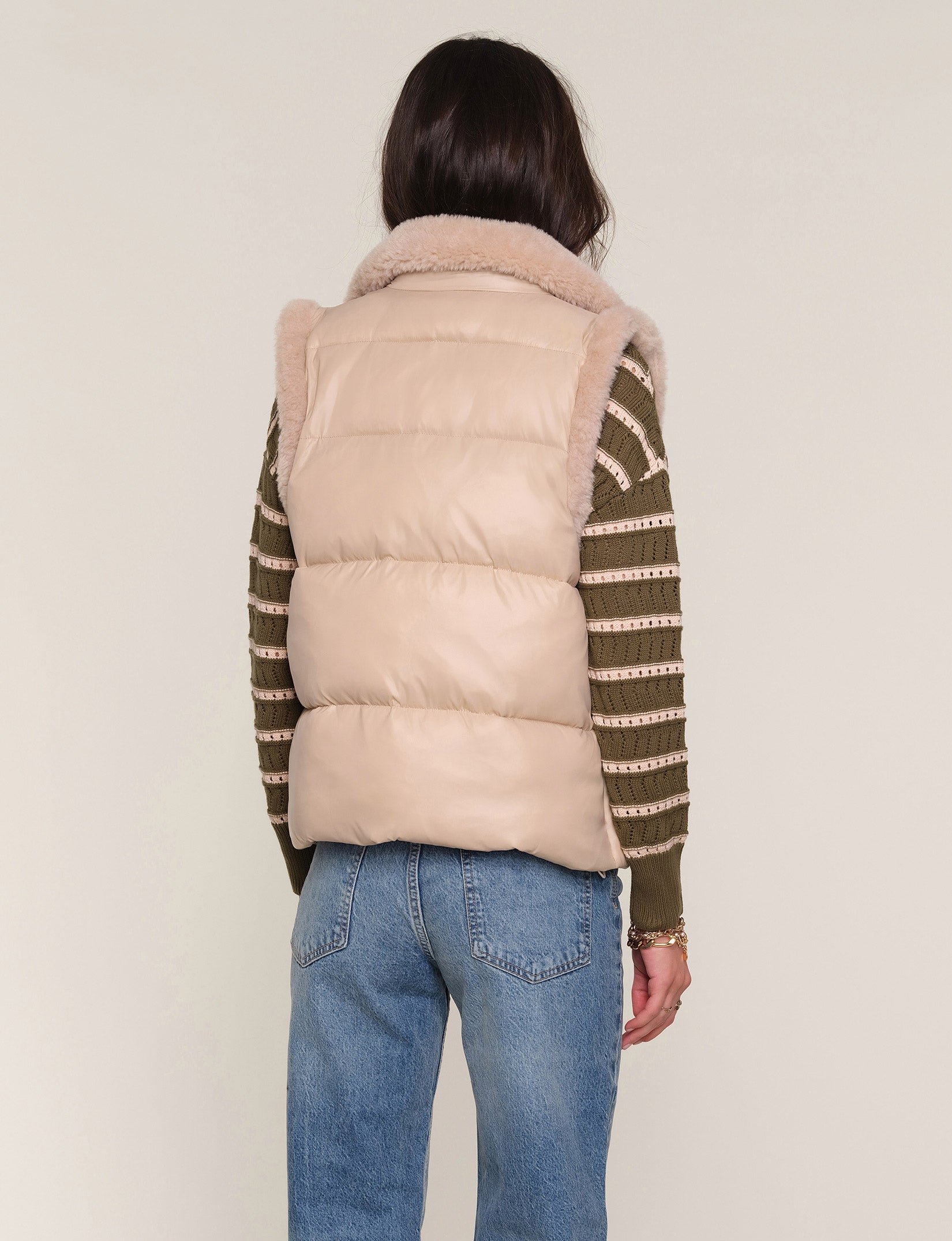 serra vest