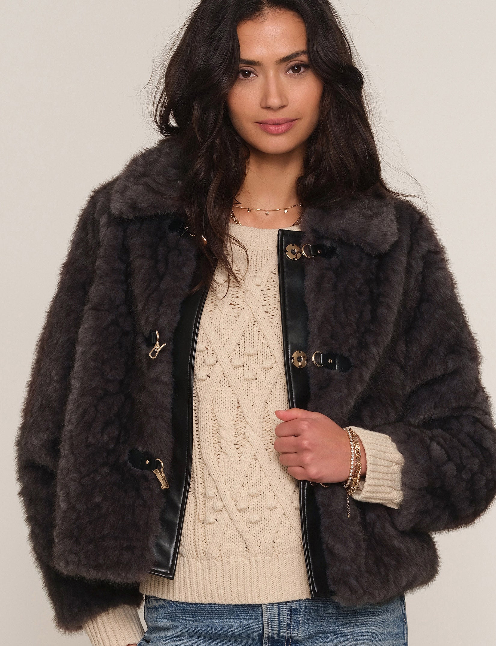 dela jacket