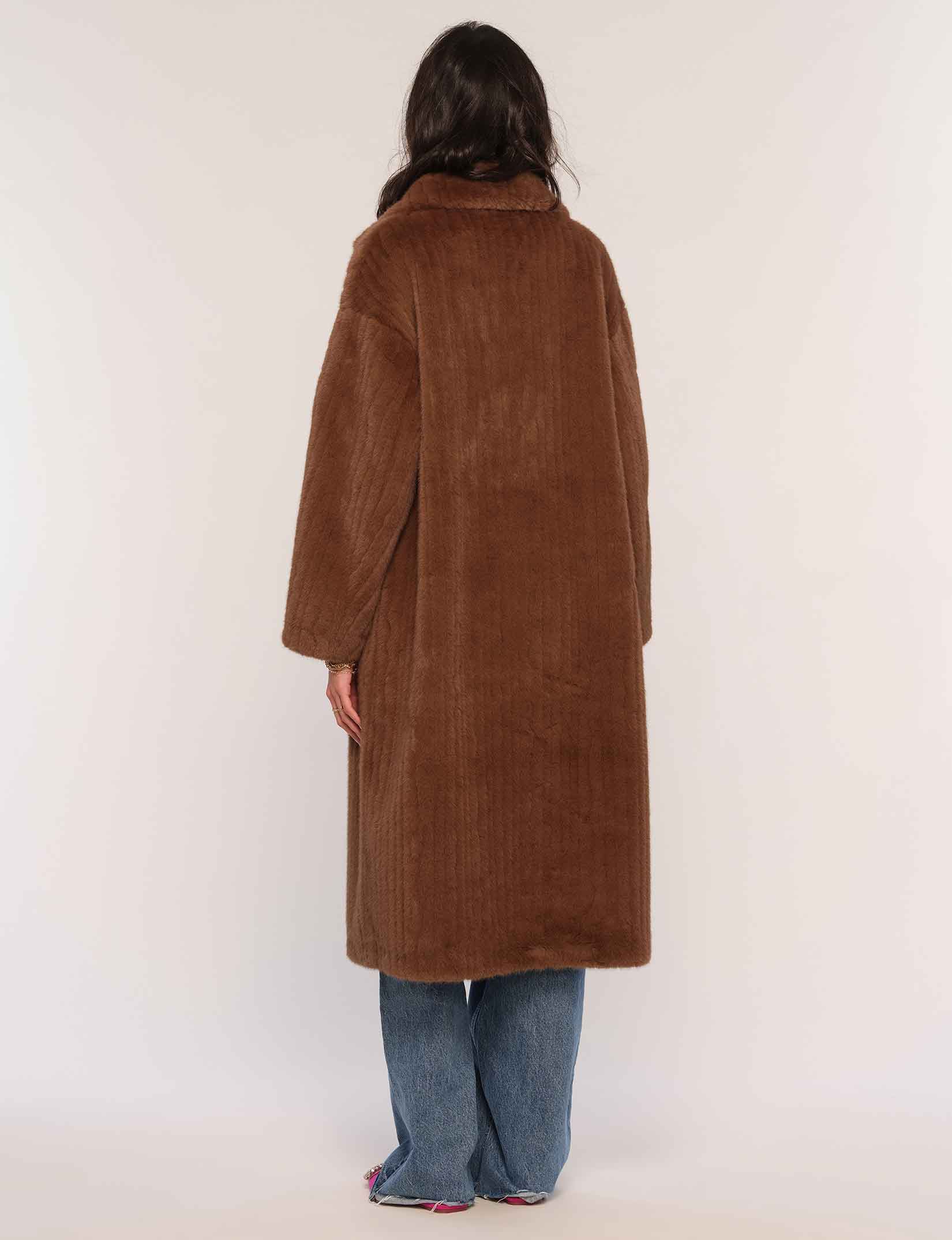 lori coat – Heartloom