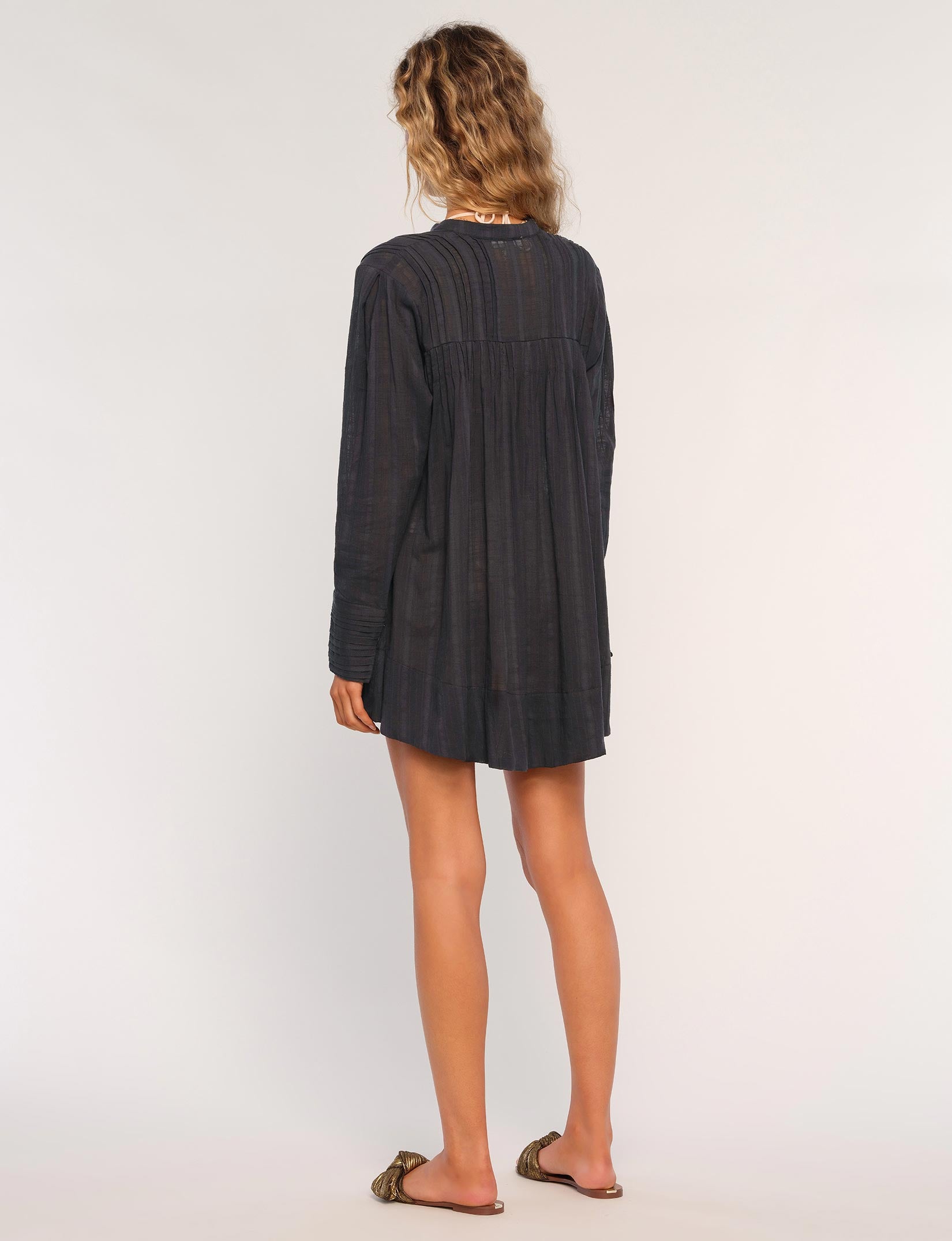 Mireya Cover-up