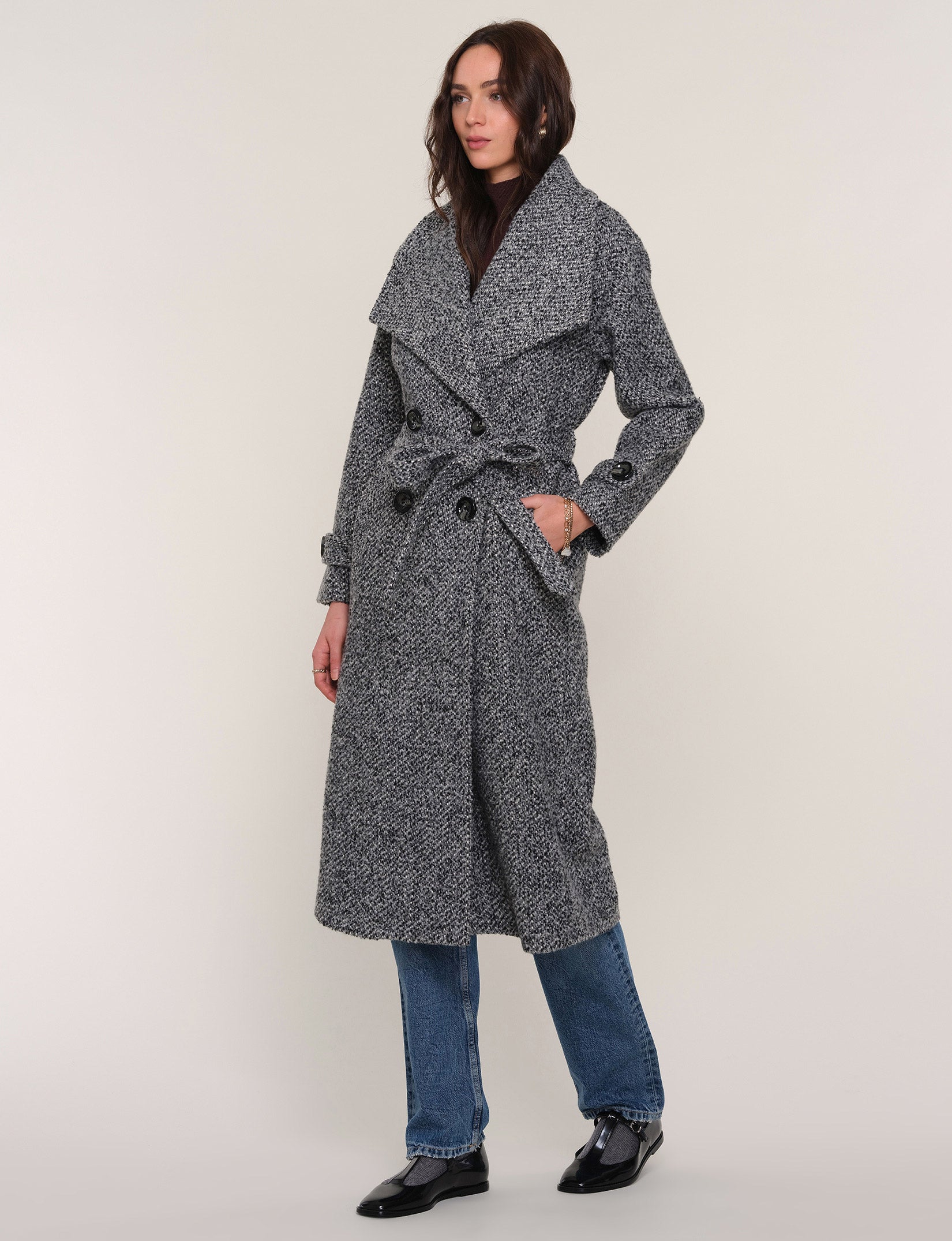 tiffie coat – Heartloom