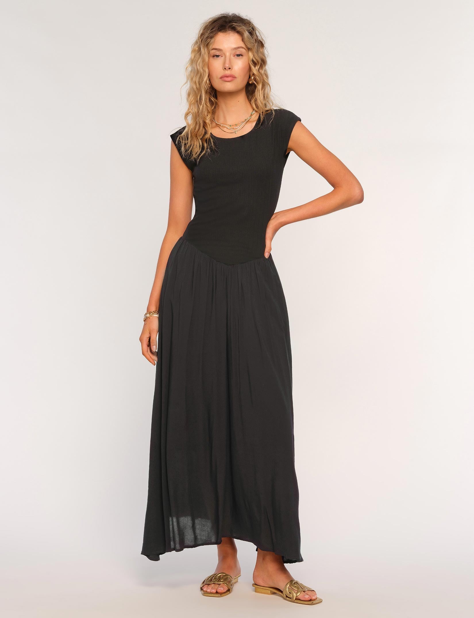 Mora Dress  Heartloom