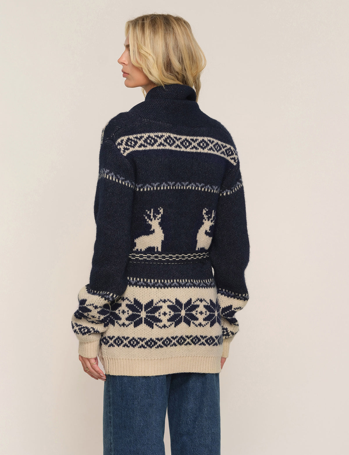 phoebe cardi