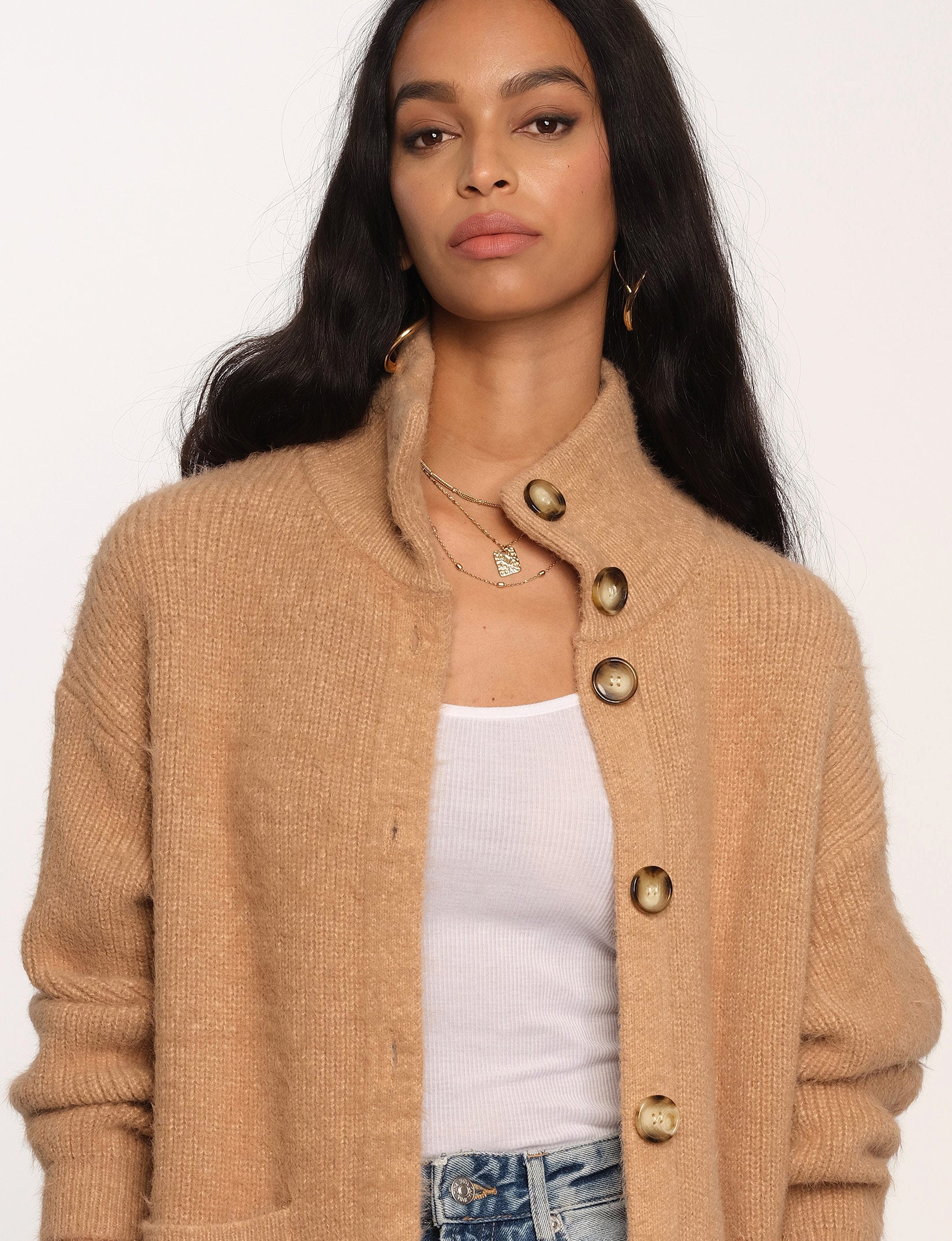 dora cardi