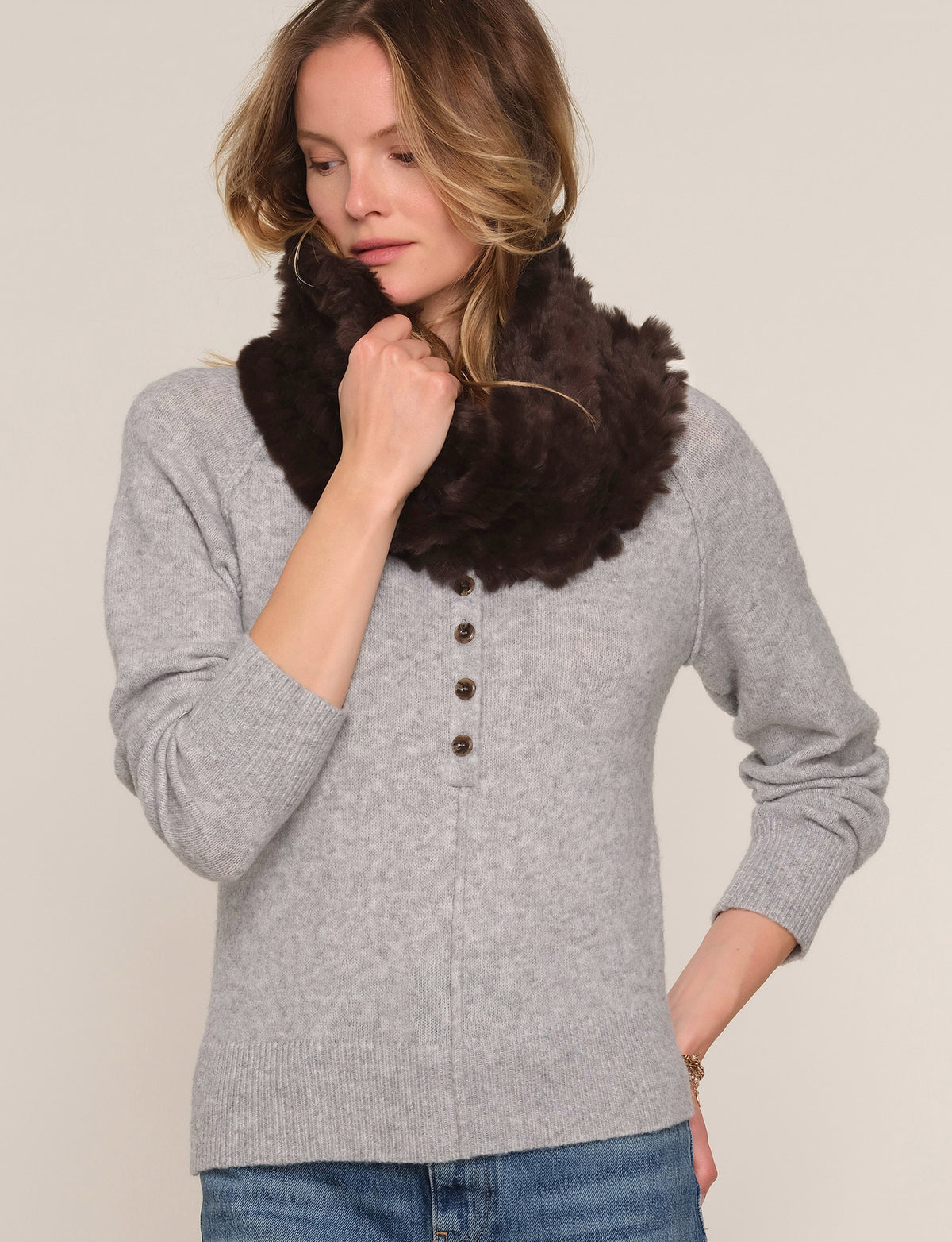 enya scarf