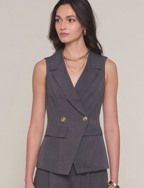 mona vest