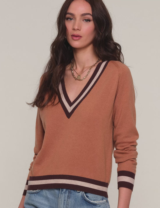 aella sweater